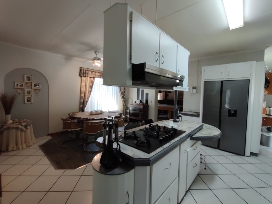 3 Bedroom Property for Sale in Flimieda North West